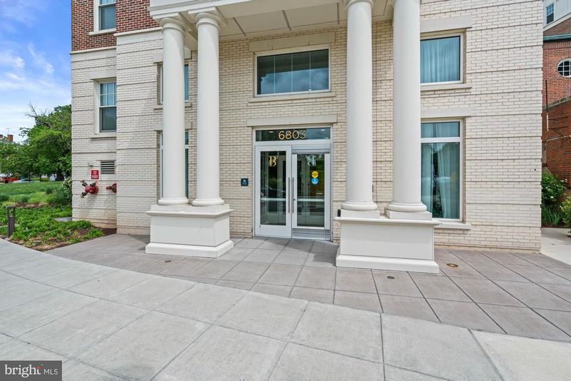 6803 Cameron Dr NW #105, Washington, DC 20012