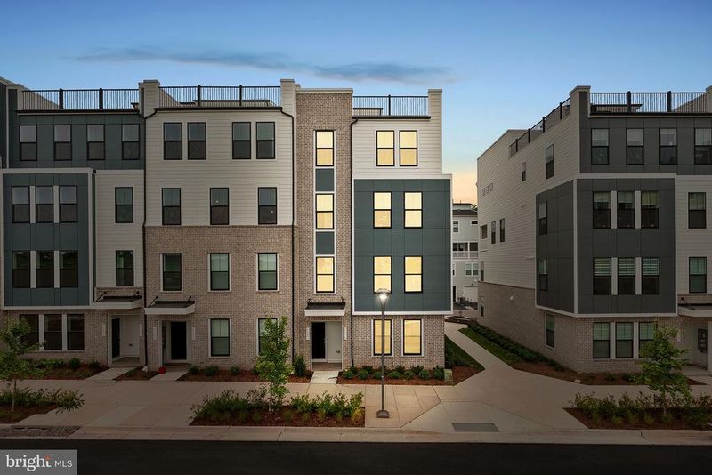 45219 Temple Bar Dr, Dulles, VA 20166