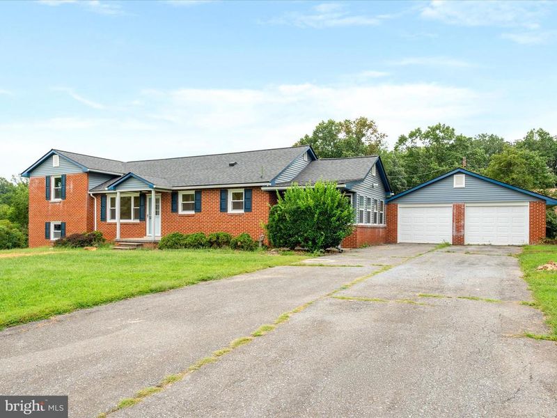 14150 Harrisville Rd, Mount Airy, MD 21771