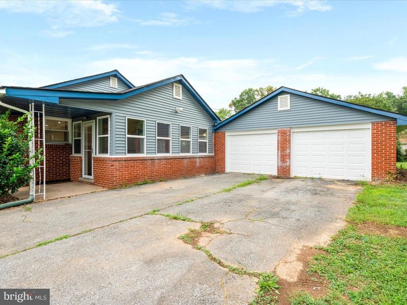 14150 Harrisville Rd, Mount Airy, MD 21771