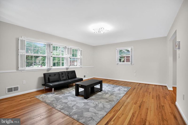 1704 Cool Spring Dr, Alexandria, VA 22308