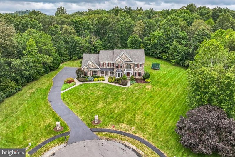 42804 Appaloosa Trail Ct, Chantilly, VA 20152