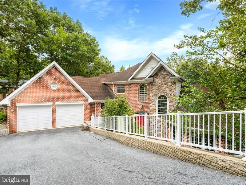 6769 Accipiter Dr, New Market, MD 21774