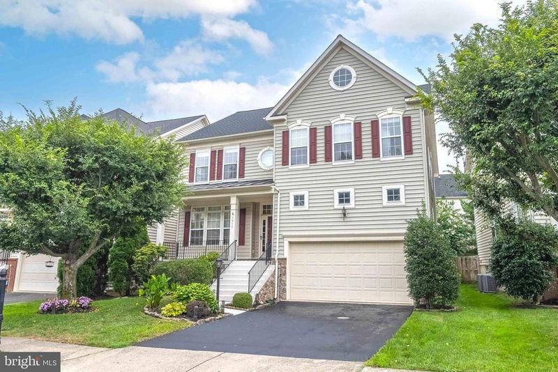 7517 Lindberg Dr, Alexandria, VA 22306