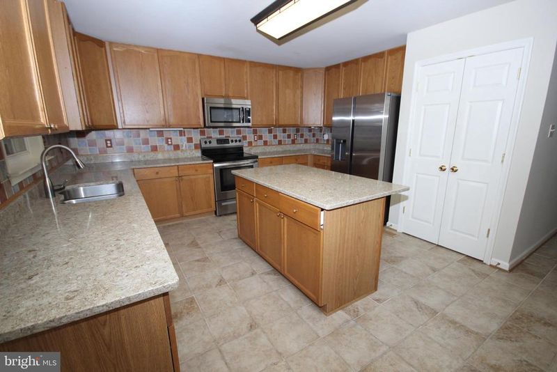 721 Brunswick St, Brunswick, MD 21716