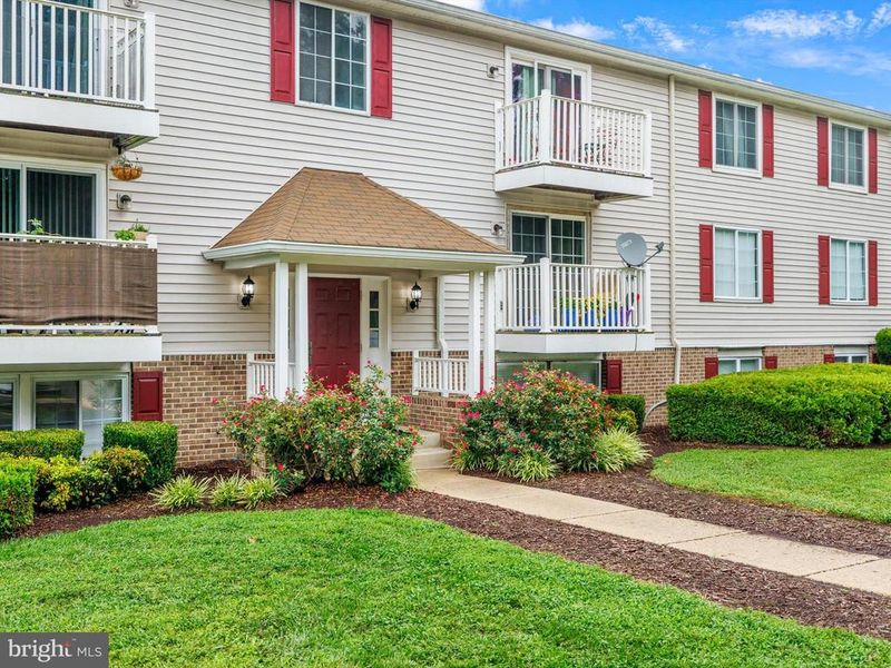 8048 Abbey Ct #M, Pasadena, MD 21122