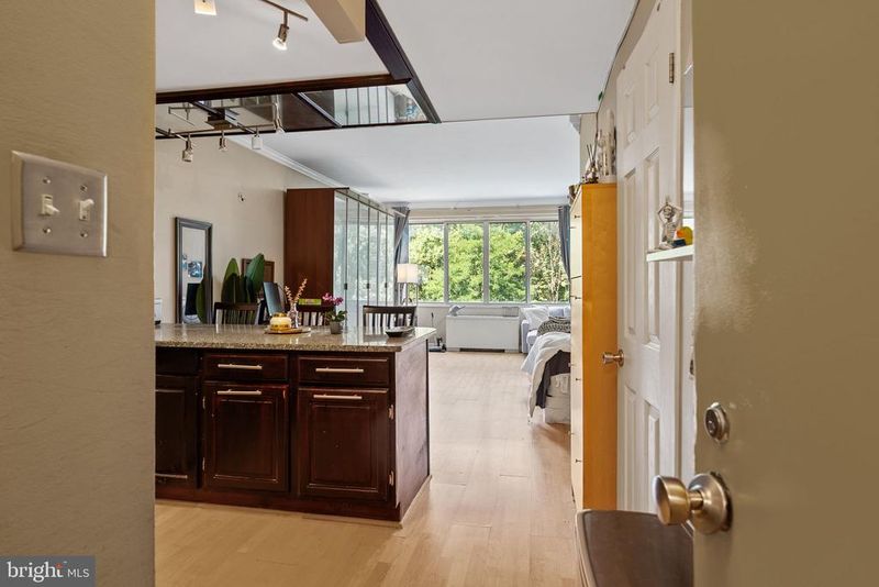 2939 Van Ness St NW #512, Washington, DC 20008