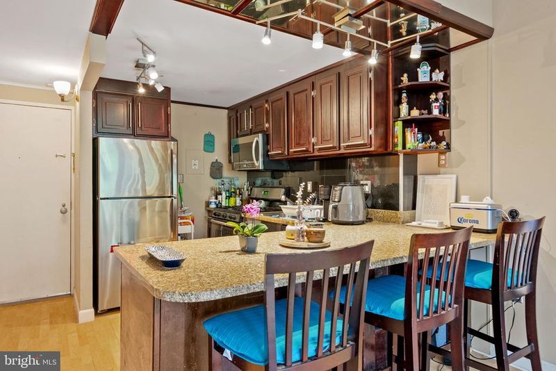 2939 Van Ness St NW #512, Washington, DC 20008