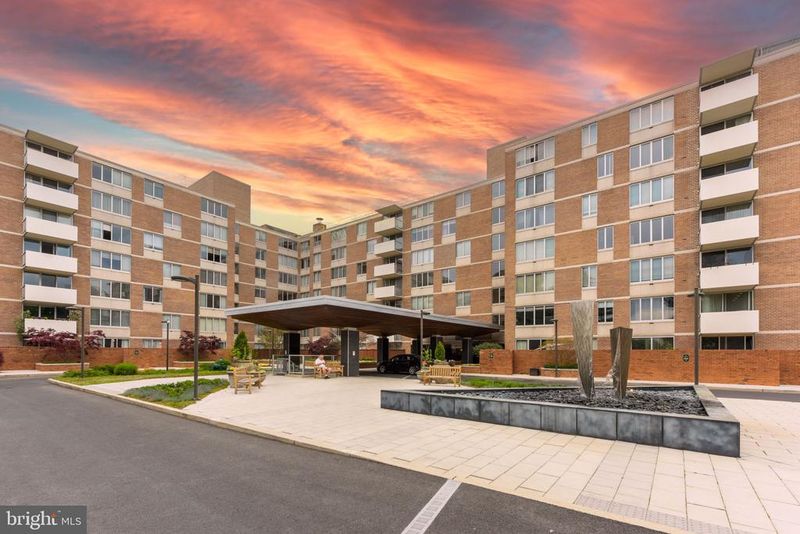 2939 Van Ness St NW #512, Washington, DC 20008