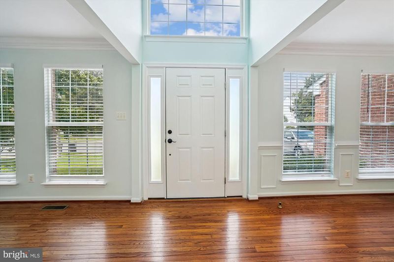 9183 Matthew Dr, Manassas Park, VA 20111