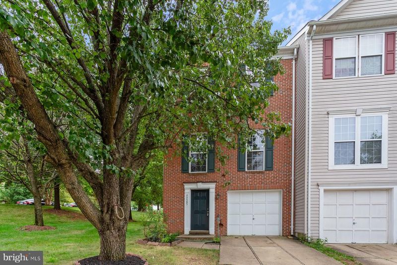 45585 Trestle Ter, Sterling, VA 20166
