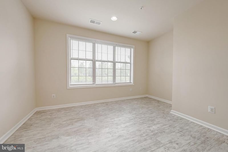 22635 Norwalk Sq, Ashburn, VA 20148