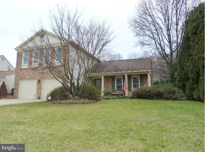 8305 Forestree Ct, Vienna, VA 22182