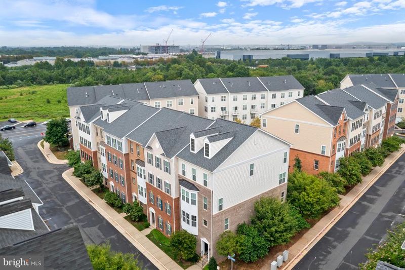 22358 Concord Station Ter, Ashburn, VA 20148