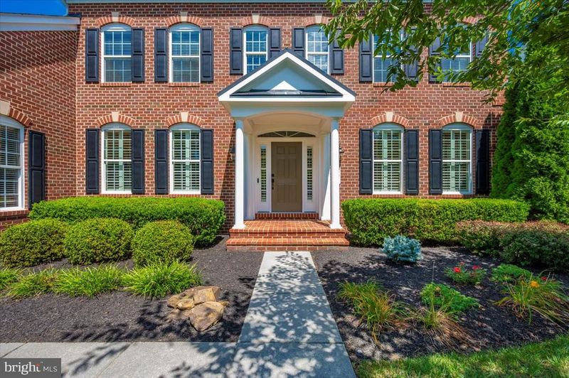 27 Wagon Shed Ln, Middletown, MD 21769