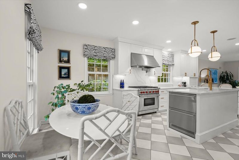 4900 Palisade Ln NW, Washington, DC 20016