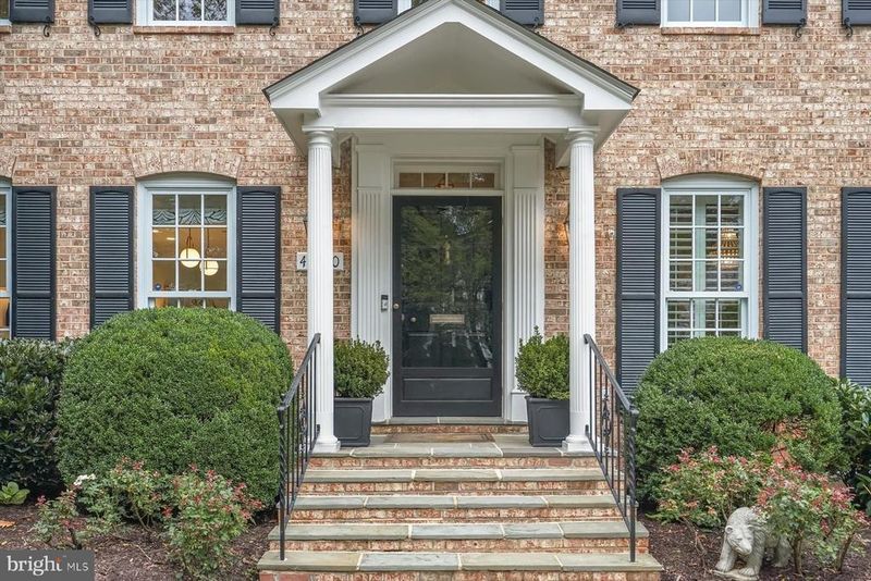 4900 Palisade Ln NW, Washington, DC 20016
