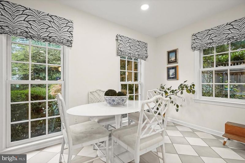 4900 Palisade Ln NW, Washington, DC 20016