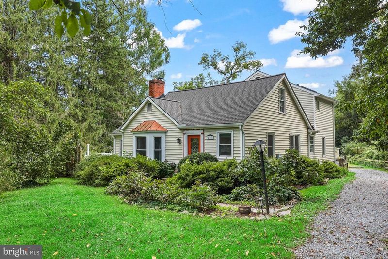 423 W Colonial Hw, Hamilton, VA 20158