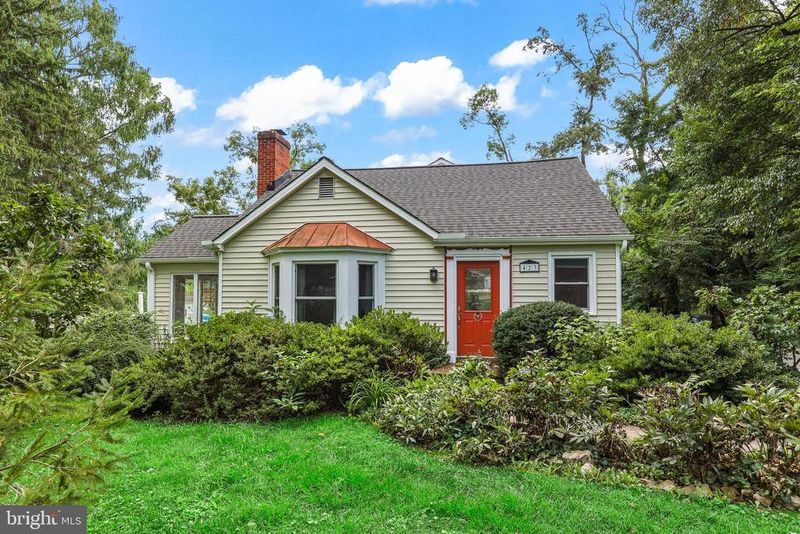 423 W Colonial Hw, Hamilton, VA 20158