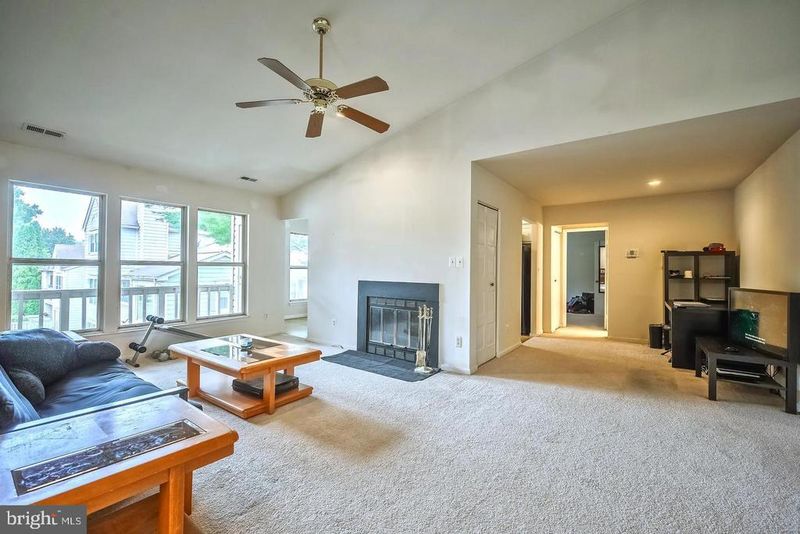 19910 Appledowre Cir #133, Germantown, MD 20876