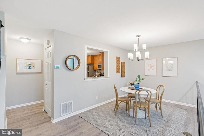 2246 S Randolph St #1, Arlington, VA 22204