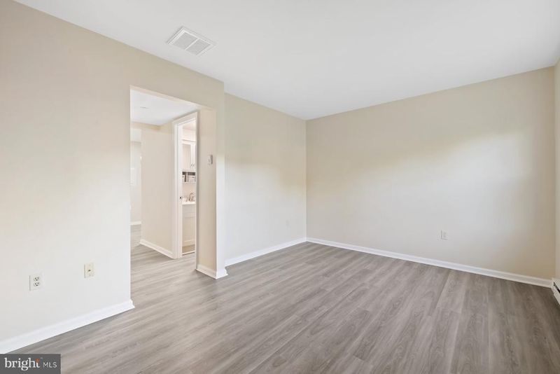 49 Wenner Dr, Brunswick, MD 21716