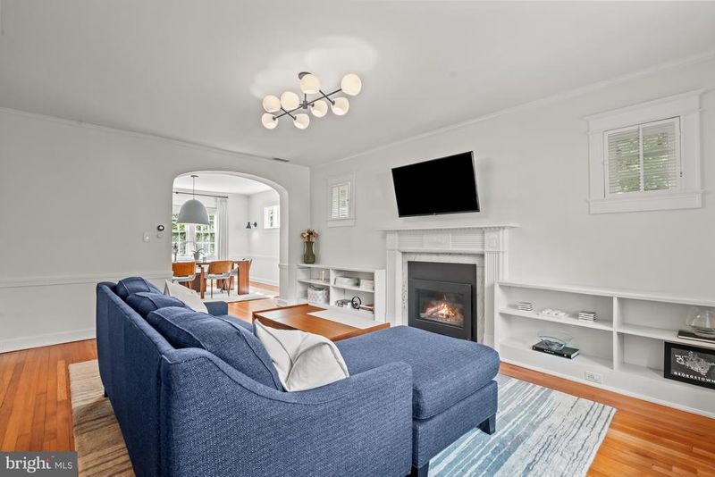 4452 Q St NW, Washington, DC 20007