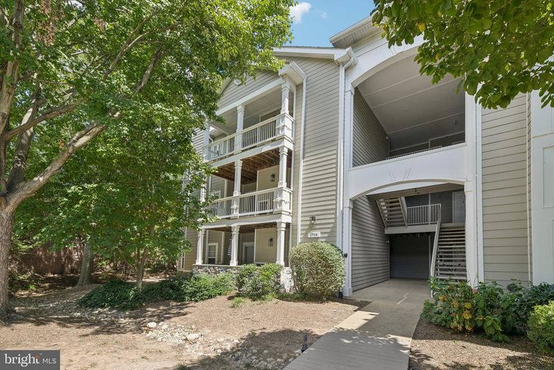 1708 Lake Shore Crest Dr #26, Reston, VA 20190