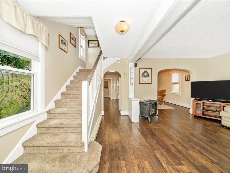 503 W B St, Brunswick, MD 21716