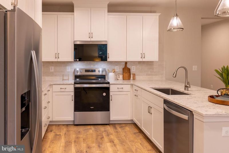 13240 Petrel St #5106, Clarksburg, MD 20871