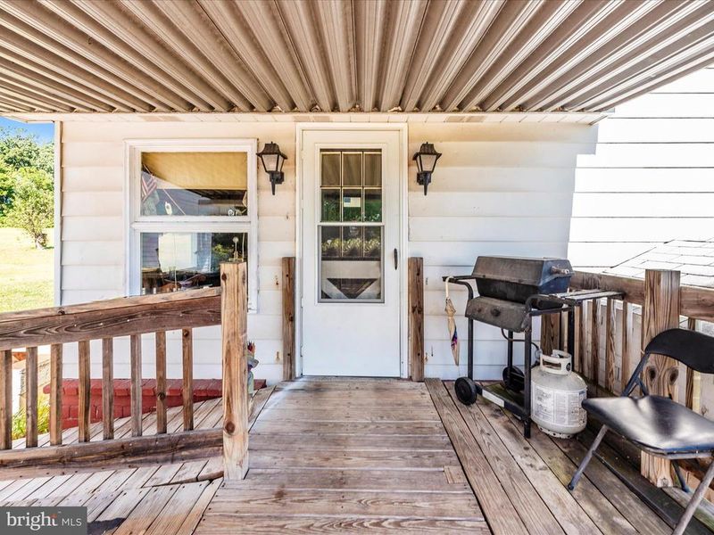 11409 Coppermine Rd, Woodsboro, MD 21798