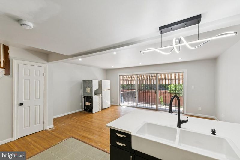 624 G St SW, Washington, DC 20024