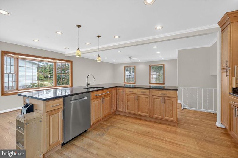 1417 Milestone Dr, Silver Spring, MD 20904