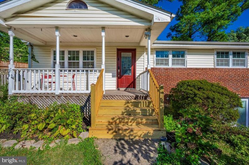 3911 Brenda Ln, Annandale, VA 22003