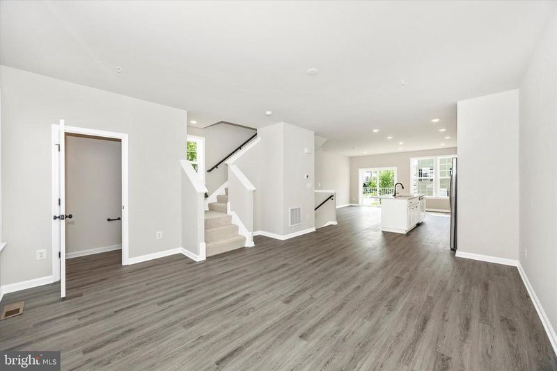 102 Spring Bank Way, Frederick, MD 21701