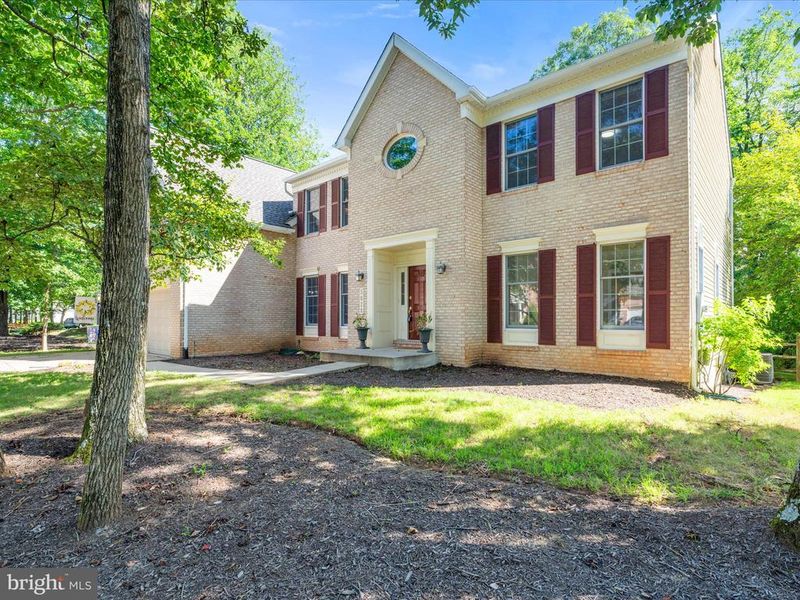 8020 Lions Crest Way, Gaithersburg, MD 20879