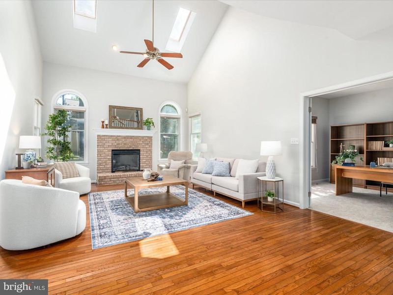 8020 Lions Crest Way, Gaithersburg, MD 20879