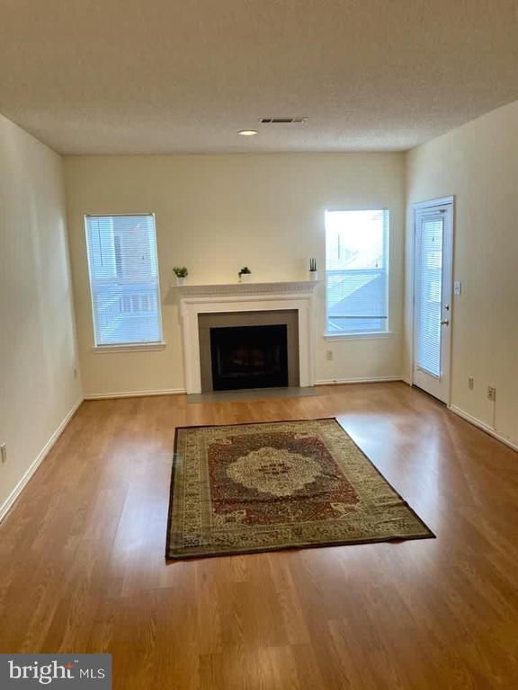 13085 Autumn Woods Way #204, Fairfax, VA 22033