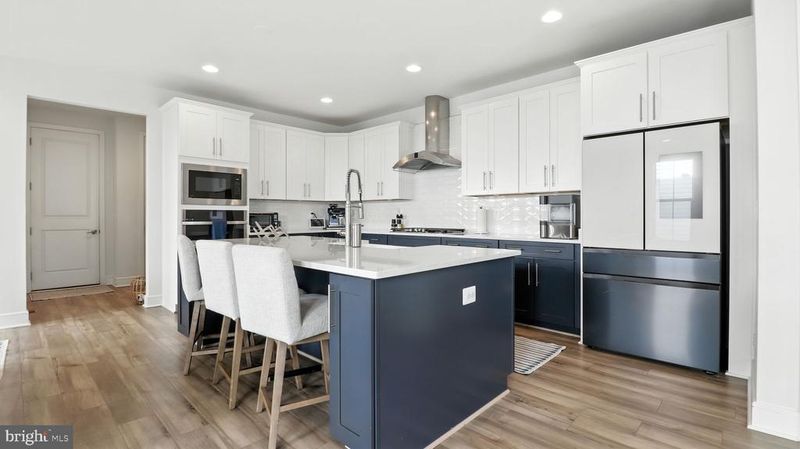 41912 Blair Woods Dr, Brambleton, VA 20148