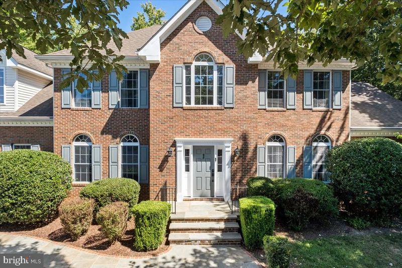 4112 Ferry Landing Rd, Alexandria, VA 22309