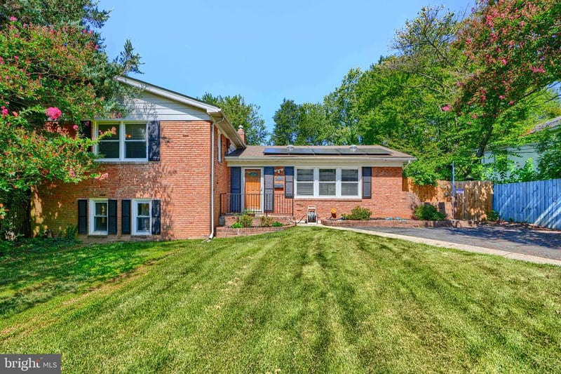 10708 Woodsdale Dr, Silver Spring, MD 20901