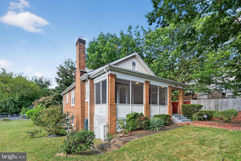 213 Van Buren St NW, Washington, DC 20012