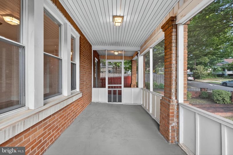 213 Van Buren St NW, Washington, DC 20012