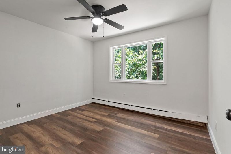 610 57th St NE #102, Washington, DC 20019