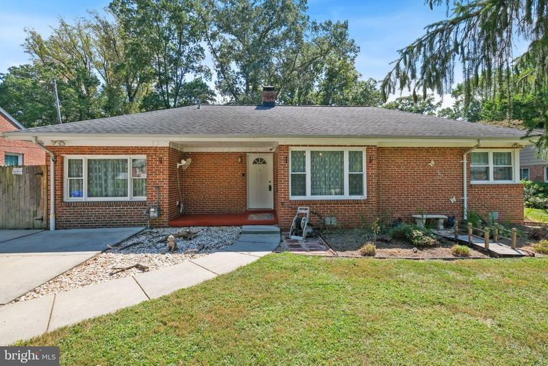 2124 Henderson Ave, Silver Spring, MD 20902