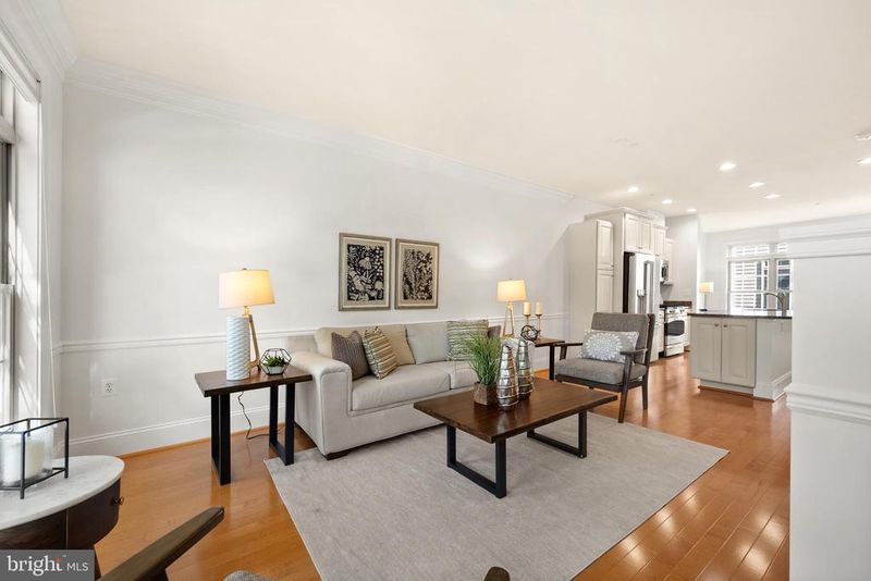 4340 N Henderson Rd, Arlington, VA 22203