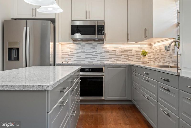 9047 Allington Manor Cir W, Frederick, MD 21703