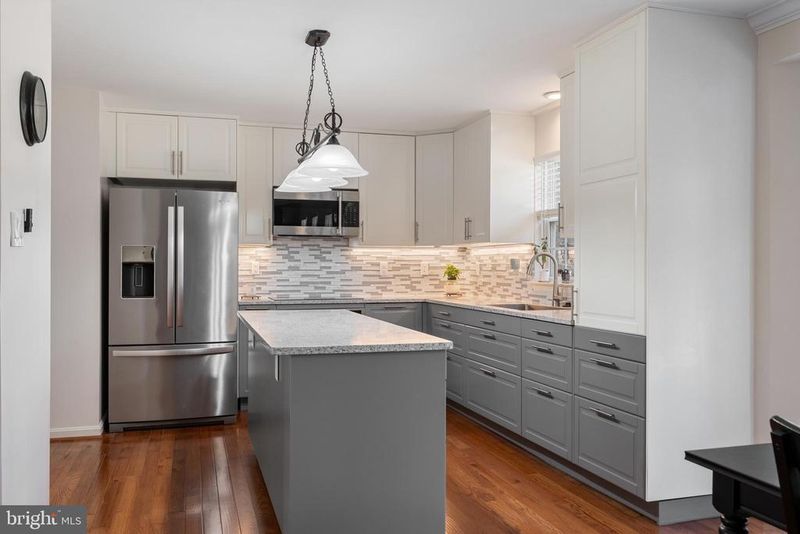 9047 Allington Manor Cir W, Frederick, MD 21703