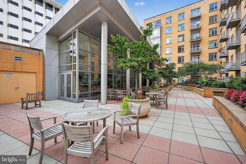 6506 America Blvd #305, Hyattsville, MD 20782